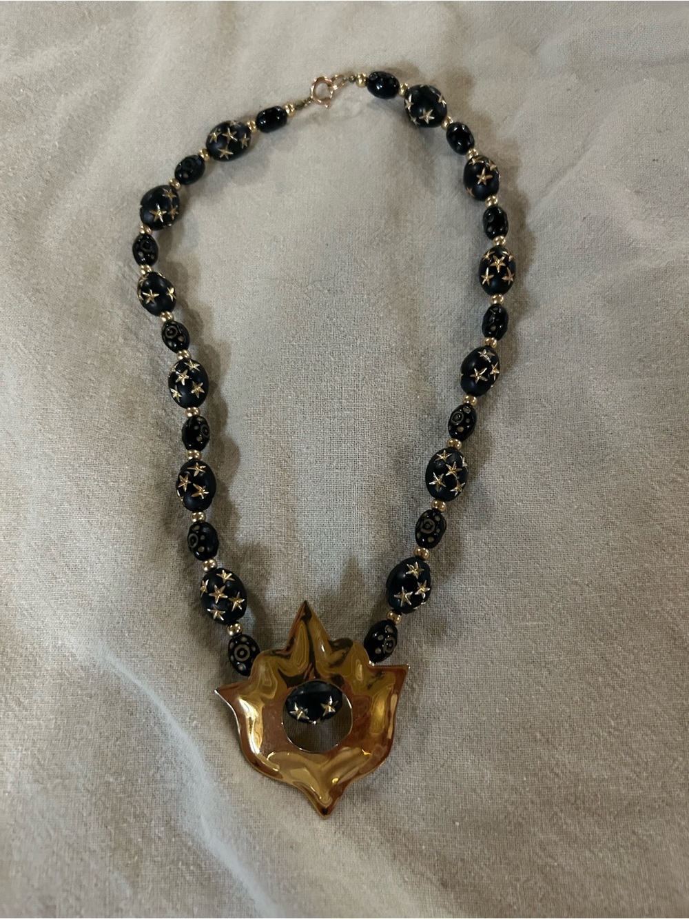 VIntage Carlton Ridge signed gold and black necklace.